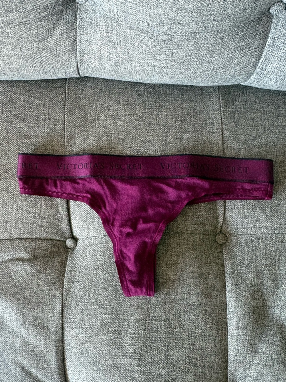 Victoria’s Secret Plum Rouge Logo Mid Rise Thong Panty XS NWT